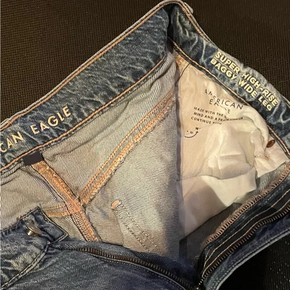 American Eagle Jeans - Picture 3 of 4